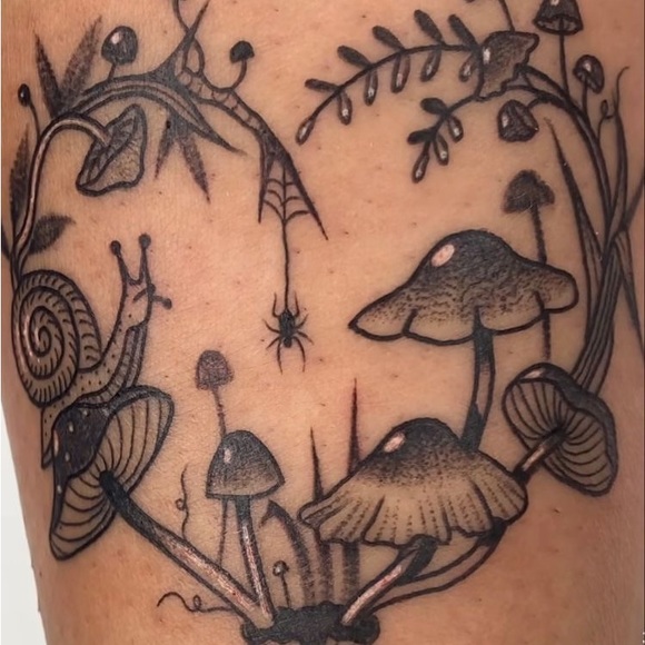 Meet your Posher, Hannah - Picture 1 of 1